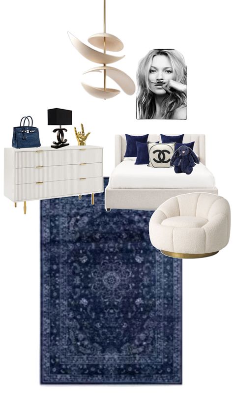 Navy blue room idea Navy White And Gold Bedroom, Royal Blue Room Ideas Bedroom, Navy Room Decor, Navy Blue Room, Navy Blue Bedroom Walls, Blue Room Inspiration, Navy Room, Future Bedroom Ideas, Rum Inspo