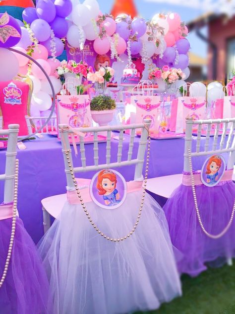 Sofia The First Themed Birthday Party, Disney Princess Birthday Cakes, Sofia The First Party, Sofia The First Birthday Party, Balloon Surprise, Princess Theme Birthday, Princess Birthday Cake, Tiffany Wedding, Disney Princess Birthday