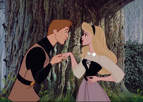 Aurora meets Prince Phillip Princesa Disney Aurora, Sleeping Beauty 1959, Disney Princess Aurora, Prințese Disney, Film Disney, Disney Sleeping Beauty, Disney Music, Princesa Disney, Princess Aurora