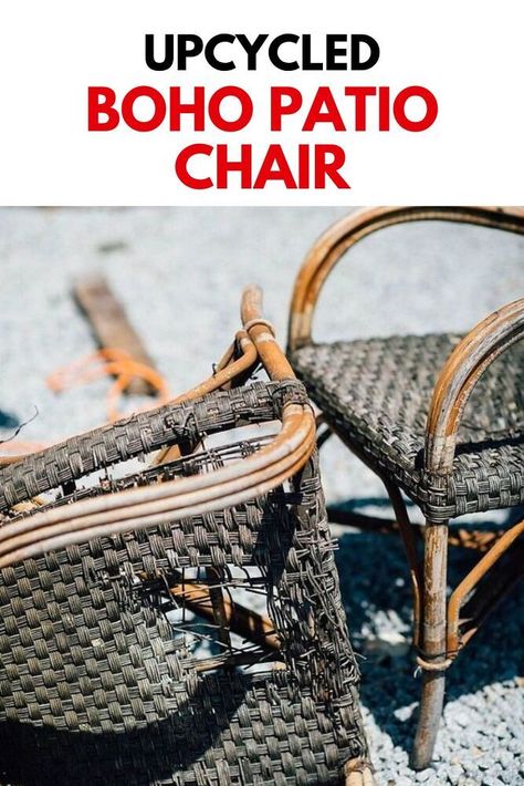 Check out this patio chair upcycle before and after idea for a way to give old furniture a second life. Boho inspired patio chair upcycle DIY. Upcycle Outdoor Chairs, Diy Patio Chairs Makeover, Old Wicker Chairs, Patio Chairs Makeover, Chair Upcycle, Upcycle Frames, Backyard Vibes, Diy Outdoor Patio, Upcycle Chair