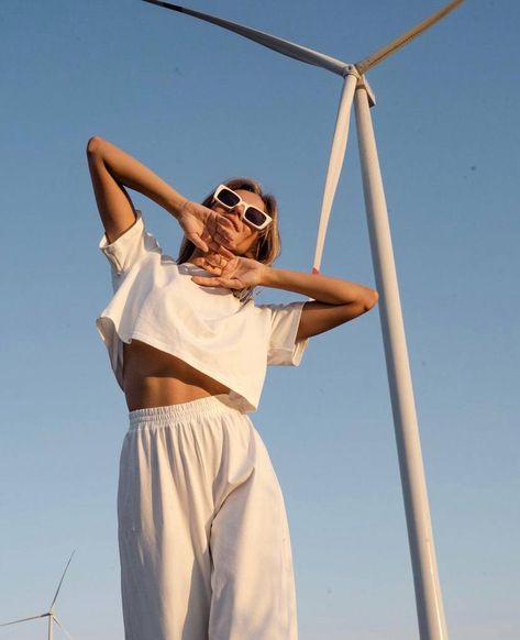 Windmill Photoshoot, Hiking Picture Ideas, Windmill Photos, Photo Album Ideas, Human Photo, Hiking Pictures, Album Ideas, Senior Pics, Joshua Tree