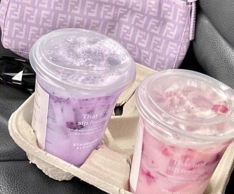 Starbucks Purple Drink, Vegan Starbucks Drinks, Vegan Starbucks, Drinks At Starbucks, Caffeine Free Drinks, Cinnamon Dolce Latte, Starbucks Strawberry, Kid Friendly Drinks, Purple Drinks