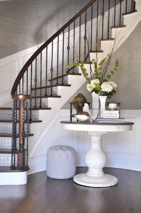 The 10 Most Popular Staircases of 2021 Curved Staircase Foyer, Round Foyer, Foyer Table Decor, Round Foyer Table, Round Entry Table, Round Stairs, Foyer Ideas Entryway, Staircase Wall Decor, Foyer Staircase