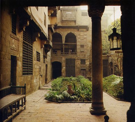 indoor moroccan courtyard. would love to have this in the middle of my house. Moroccan Courtyard, Roman Bath House, Two Storey House, Wall Garden, Islamic Design, Courtyard House, Mediterranean Homes, Spanish Colonial, Traditional Architecture