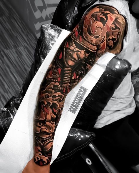 Japanese Ink on Instagram: “Incredible tattoo sleeve by @dodepras_lumina. The combination of red ink with a black & grey background is fantastic! To get another view…” Tattoo Japonais, Samurai Tattoo Sleeve, Tattoo Bras Homme, Japanese Leg Tattoo, Warrior Tattoo Sleeve, Samurai Warrior Tattoo, Japanese Tattoos For Men, Samurai Tattoo Design, Dragon Sleeve Tattoos