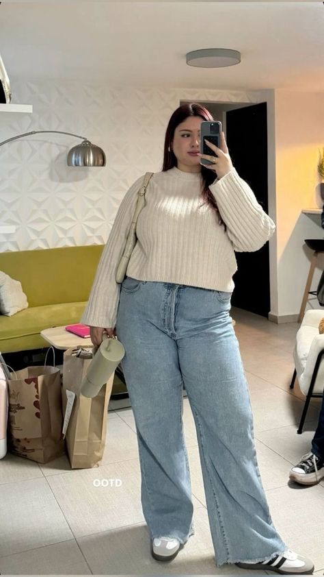 Outfits Invierno Plus Size, Outfits Invierno Curvy, Plus Size College Outfits, Fat Girls Outfit Ideas, Mid Size Outfits Summer, Workout For Summer, Plus Size Poses, Chubby Outfit Ideas, Plus Size Aesthetic Outfits