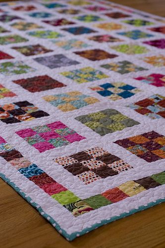 Nine Patch a Day Quilt Along Quilt...finally finished! | Flickr - Photo Sharing! 9 Patch Quilt, Nine Patch Quilt, Quilt Modernen, Scrappy Quilt Patterns, Scrap Quilt Patterns, Quilt Border, Scrap Quilt, Nine Patch, Scrappy Quilt