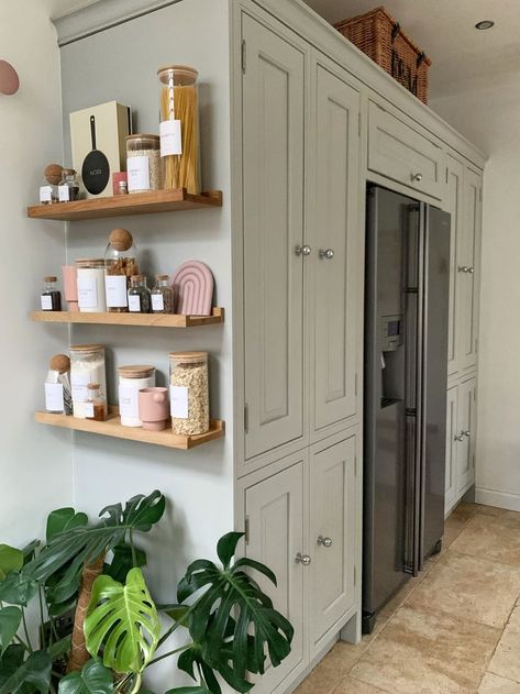 Post Image Stand Alone Pantry, Small Kitchen Shelf, Kitchen Pantry Ideas, Terrace Interior, Small Kitchen Pantry, Settee Dining, Kitchen Storage Space, Pantry Wall, Small Pantry