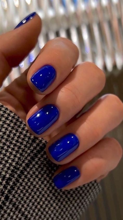 2024's Top 20 Blue Nail Trends: Classic to Edgy Styles for Every Occasion Pretty Blue Nail Designs, Short Oval Nails Blue, Colbolt Blue Nails, Blue Neon Nails, Dip Powder Nails Blue, Gel Manicure Blue, Blue Nails Polish, Blue Nail Polish Ideas, Blue Nail Paint