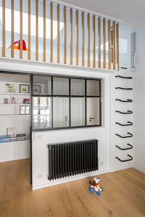 Wall Ladder, Basement Playroom, Loft Ladder, Interior Design Images, Attic Storage, Loft Room, Built In Furniture, Toddler Bedrooms, Loft Design