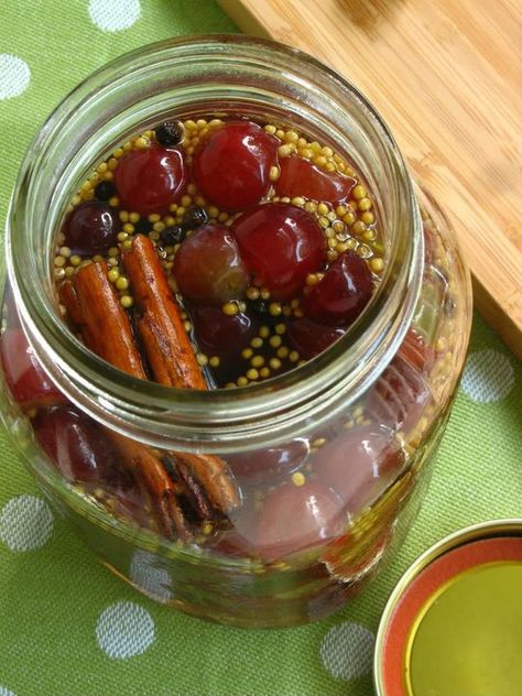 Sweet and Spicy Pickled Grapes with Goat Cheese - Willow Bird Baking Pickled Grapes, Pickled Fruit, Goat Cheese Recipes, Fermentation Recipes, Send Love, Homemade Pickles, Pickled Veggies, Pickling Recipes, Perfect Appetizers