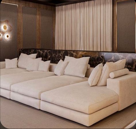 Sofa For Home Theater, Chaise Couch Living Room Layout Cozy, Theater Room Seating Ideas, Movie Room Couch, Home Theater Ideas Living Room, Basement Cinema Room, Home Cinema Room Ideas, Small Media Rooms, Modern Home Theater