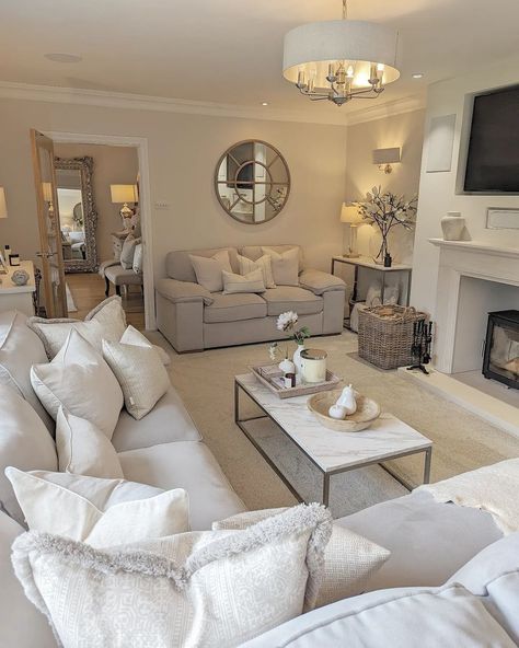 Lounge Room Styling, Tv Mounted, Beige Living Rooms, Cosy Living Room, Living Room Design Inspiration, Living Room Decor Fireplace, Neutral Living Room, Lounge Decor, Living Room Decor Cozy