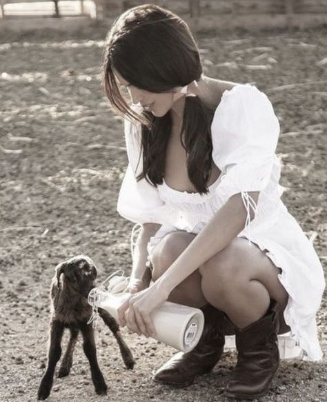 Cowgirl . . . . . . . . . #cowgirl #cowgirls #lanadelrey #coquette #goth #ethereal #explore #fashionblogger Belle Aesthetic, Americana Aesthetic, Farmer Girl, Cowgirl Aesthetic, A Goat, Vintage Americana, Southern Girl, Farm Girl, Southern Belle