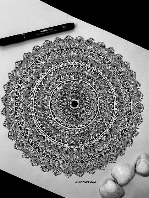 a complete basic black and white mandala on a3 size. Big Mandala Design, Mandala A3 Size, A3 Mandala Art, A3 Drawing Ideas, A3 Size Mandala Art, A3 Size Drawings, Full Mandala Art, Hard Mandala Art, Big Mandala Drawing