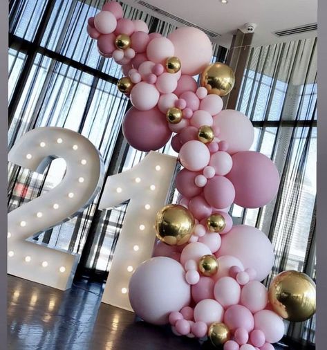 Cheers to 21 years 🥂 @boutiqueballoons.melbourne . . #balloonstylist #losangeles #birthday #21stbirthday #partyideas #babyshower #love # Decor #balloongarland #celebration #eventsetup #calabasas 21st Party Themes, Mickey Rey, 21st Party Decorations, 21st Birthday Balloons, 21st Birthday Girl, 21st Bday Ideas, 21st Birthday Decorations, 21st Party, 21 Birthday