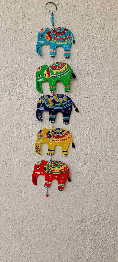 Indian Wall Hangings Diy, Indian Wall Decor Ideas, Cardboard Crafts For Wall Decor, Indian Paper Craft, Cardboard Elephant Diy, Elephant Hanging Decor, Diy Indian Wall Decor, Cardboard Home Decor Diy Ideas, Handicrafts Ideas Creative