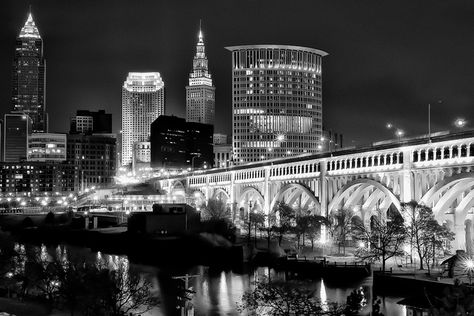 Downtown Cleveland Ohio, Willoughby Ohio, Cleveland City, Cleveland Skyline, Cleveland Art, Cleveland Rocks, Downtown Cleveland, City Love, Skyline Painting