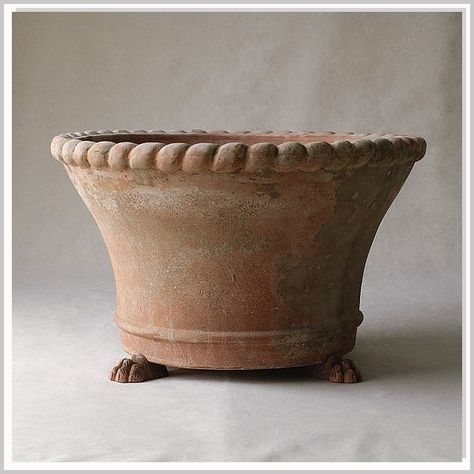 With its resilient build and modern styles, modern garden pottery represents a fantastic investment for any yard enthusiast. Italian Terrace, Garden Ceramics, Water Spouts, Pottery Modern, Pinterest Design, Clay Planters, Garden Urns, Flower Pots Outdoor, Garden Pottery