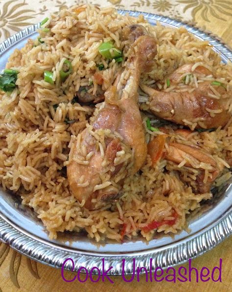 Punjabi Chicken, Chicken Pulao Recipe, Punjabi Recipes, Yakhni Pulao, Chicken Pulao, Variety Rice, Masakan Malaysia, Biryani Rice, Chicken Biryani Recipe