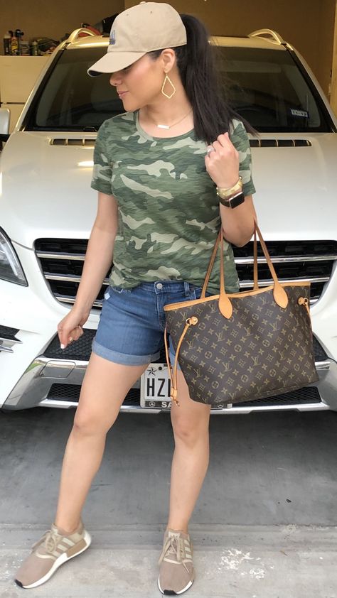 Spring summer outfit ideas casual comfy chic camo camouflage tee t T-shirt tshirt Jean Shorts adidas cap tan khaki nmd tennis shoes nude Louis Vuitton neverfull mm monogram canvas ootd mommy style fashion old navy gap Kendra Scott gold sophee earrings 2019 Medium Length Shorts Outfits, Leopard Shoes Outfit Summer, Tan Tennis Shoes Outfit, Tennis Shoes Outfit Summer, Outfit Ideas Casual Comfy, Neverfull Mm Outfit, Summer Tennis Shoes, Tennis Shoe Outfits Summer, Outfit Ideas Casual