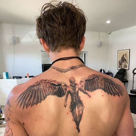 Angel Wings Tattoo On Back, Angel Back Tattoo, Cruces Tattoo, Icarus Tattoo, Gladiator Tattoo, Backpiece Tattoo, Upper Back Tattoos, Tribute Tattoos, Tattoo Inspiration Men