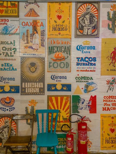 Retro Mexican Art, Mexican Posters Vintage, Mexico Restaurant Interiors, Mexican Inspired Design, Tex Mex Decor, Mexican Western Aesthetic, Vintage Mexican Graphic Design, Mexican Murals Restaurant, Groovy Restaurant