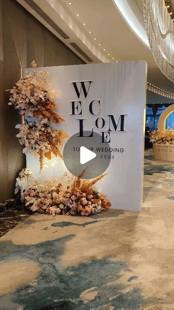 Art Balloon / AB Wedding on Instagram: "Wedding Decor 💞 Grand wedding. #weddingdecor  #wedding" 25 Anniversary Decoration Ideas, Wedding Gate Entrance, Photo Booth Balloons, Wedding Photo Backdrop Ideas, Wedding Classy Elegant, Wedding Entrance Decoration, Wedding Stage Background, Photo Booth Wedding, Wedding Gate