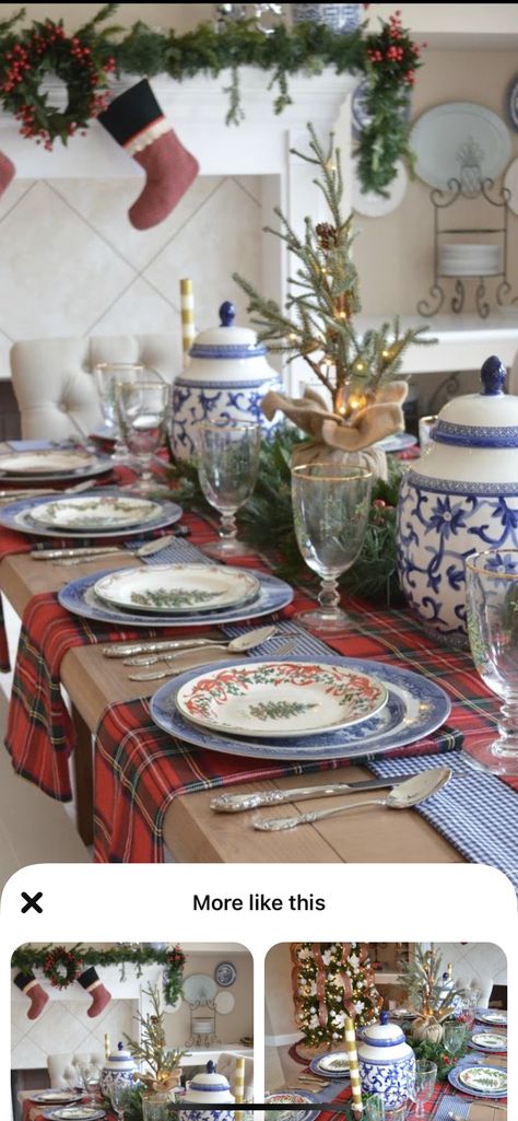 Christmas Chinoiserie, Christmas Tables, Chinoiserie Christmas, Blue Christmas Decor, Christmas Dinner Table, Tartan Christmas, Spode Christmas Tree, Cosy Christmas, Christmas Interiors