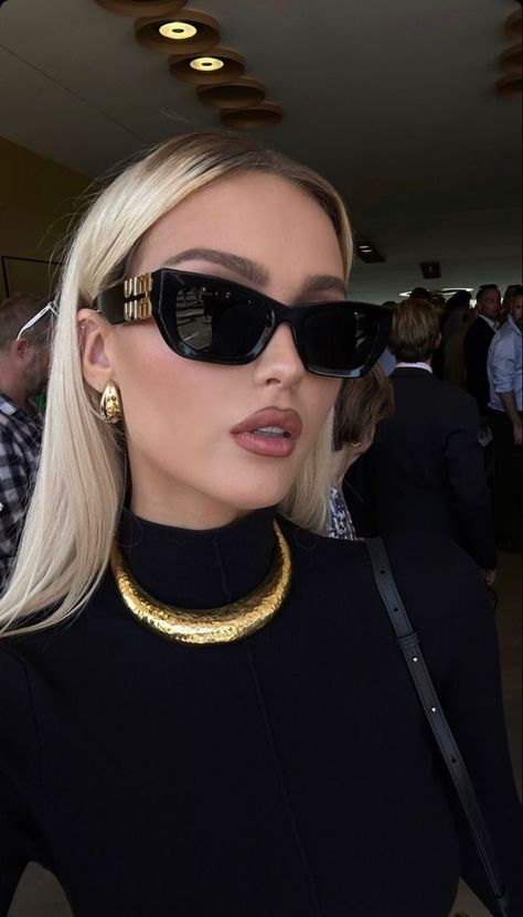 Miu Miu Sunglasses, Mode Zara, نظارات شمسية, Iconic Fashion, Style Advice, Cat Eyes, Inspiration Fashion, Photography Fashion, Celebrity Outfits