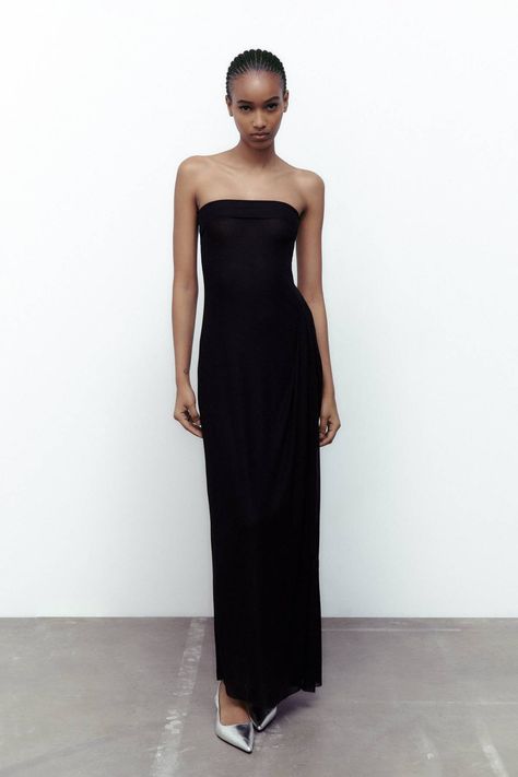 I've Spotted Every 2022 It Trend at Zara—Take Note of These | Who What Wear Long Tube Dress, Vestido Strapless, Black Strapless Dress, High Street Fashion, Striped Swimsuit, Bandeau Dress, Strapless Maxi Dress, Long Black Dress, Tube Dress