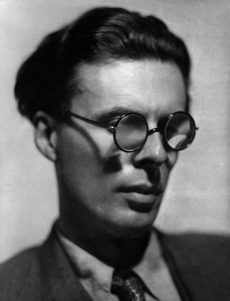 People With Glasses, Human Voice, Aldous Huxley, Brave New World, Writing Poetry, John Green, Vintage Portraits, The New Yorker, Portrait Art