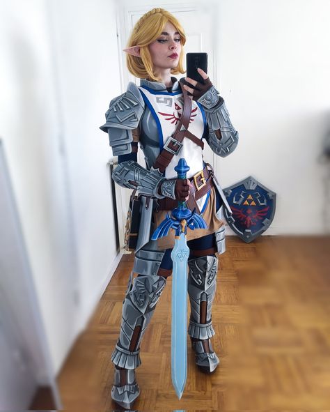 Mads on Twitter: "Yes https://t.co/qeiC2Nd3Wx" / Twitter Videogame Characters, Link Costume, Couples Cosplay, Link Cosplay, Zelda Cosplay, Corset Costumes, Video Game Cosplay, Cosplay Armor, Idee Cosplay