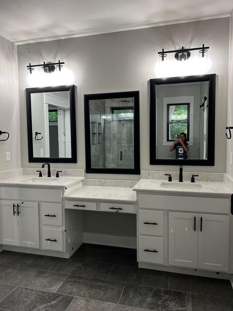 Farmhouse Bathroom With Makeup Vanity, Bathroom Vanity With Double Sinks, Double Sink Restroom Ideas, His Her Sinks Master Bath, Small Dual Sink Bathroom Ideas, Vanity Between Two Sinks, His And Her Bathroom Vanities, Bathroom Dual Sink Vanity Ideas, Bathroom Vanity With Makeup Station