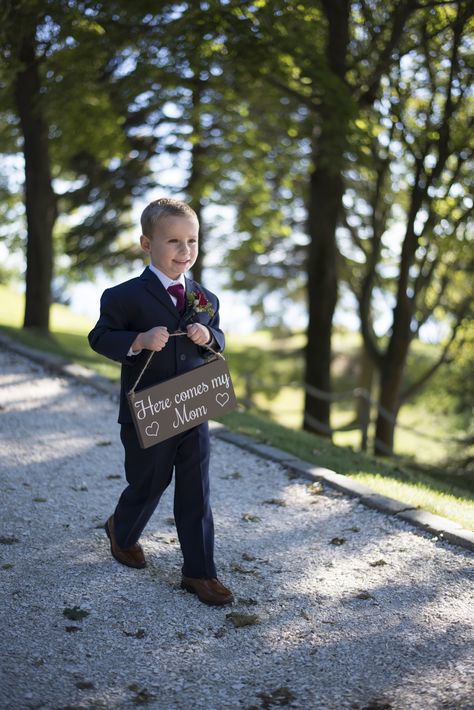 Son in wedding procession "Here Comes My Mom" sign, Sign for son of the bride Here Comes My Mommy Sign Wedding, Wedding With Son The Bride, Signs For Son To Carry At Wedding, Sons At Wedding, Mom Son Wedding Pictures, Son Walking Mom Down Aisle Wedding Day, Son Of Bride Wedding Ideas, Wedding With Step Son, Single Mom Wedding Ideas