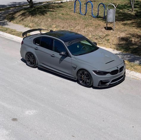 BMW F80 M3 in Nardo Grey Bmw Grey Matte, Modded Bmw 3 Series, Bmw M3 Nardo Grey, Nardo Grey Cars, Matte Grey Car, Nardo Grey Bmw, M340i Bmw, Bmw Colors, Kijang Super