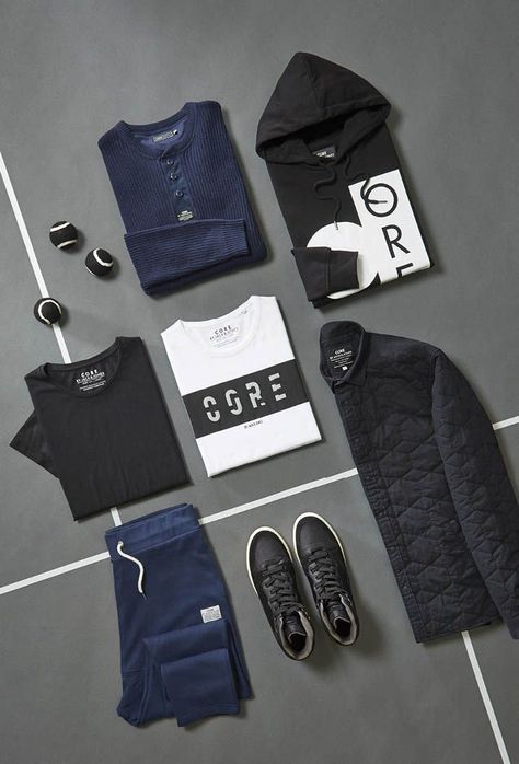 Sports Flatlay, Clothes Photography, Visual Merchandiser, Quotes Exercise, Exercise Chart, Oufits Casual, Living Quotes, Healthy Living Quotes, Flatlay Styling