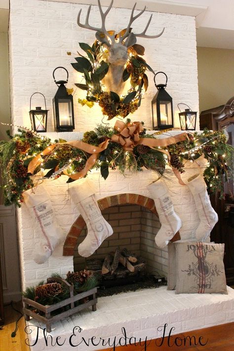 Christmas mantel Holiday Mantel, Christmas Mantle, Christmas Fireplace, Christmas Mantels, Oh Deer, Deer Head, Mantel Decorations, Noel Christmas, Country Christmas