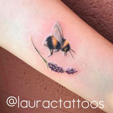 Bee Tattoo Meaning, Bee And Flower Tattoo, Tattoo Bee, Bee Tattoos, Honey Bee Tattoo, Bee Cartoon, Bumble Bee Tattoo, Lavender Tattoo, Kunst Tattoos