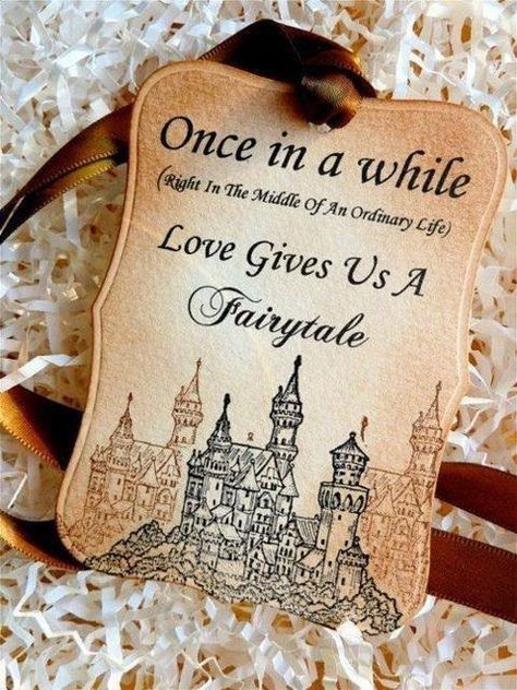 Castle themed tag for wedding favors.  See more castle wedding favors and party ideas at www.one-stop-party-ideas.com Royal Wedding Themes, Wedding Favours Luxury, Photos Booth, Ordinary Life, Wedding Favor Tags, A Fairy Tale, Castle Wedding, A Castle, Fairy Tale Wedding