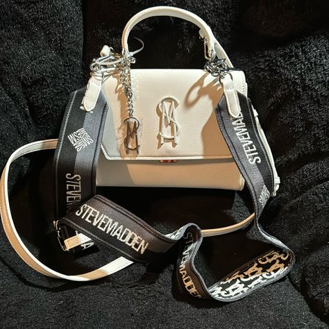 Brand New Steve Madden White Purse Steve Madden Bags Handbags, Steve Madden Purse Handbags, Bag Closet, Trendy Purses, Steve Madden Purse, Handbag Essentials, White Purse, White Purses, Steve Madden Bags