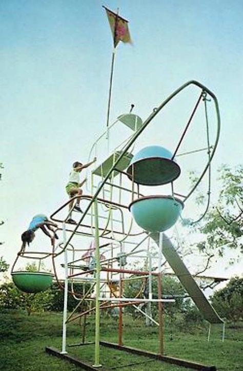 10 Ridiculously Cool Playgrounds Part 2 - Tinyme Blog Cool Playgrounds, Jungle Gym, Playground Design, Children Playing, Play Spaces, Gym Design, Playground Equipment, Play Area, Kid Spaces