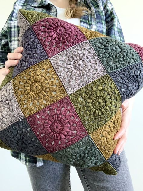 Basic Sunburst Pillow Pattern — NautiKrall Crochet Granny Squares Ideas, Sunburst Granny Square Pattern, Granny Pants, Granny Square Cushion, Granny Square Pillow, Crochet Cushion Covers, Crochet Baby Blankets, Crochet Pillow Patterns Free, Pillow Making