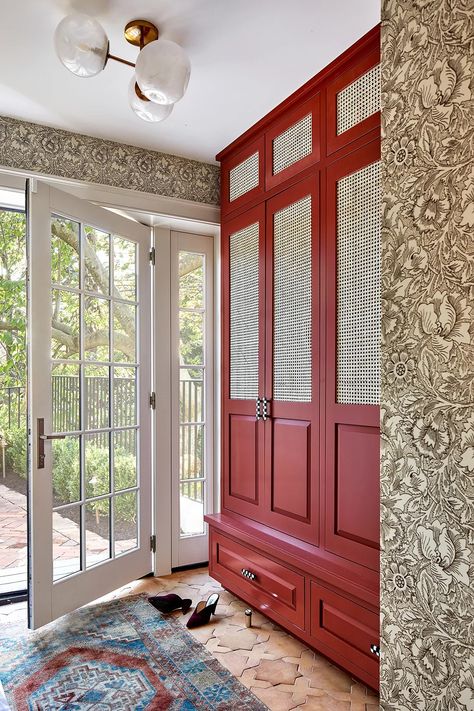 This D.C. Home Was Designed to Better Accommodate a Growing Multigenerational Family Chic Mudroom, Kitchen Outlets, Terracotta Floor Tiles, Steel Frame Doors, Mudroom Cabinets, Mudroom Lockers, Terracotta Floor, Mudroom Design, Boot Room