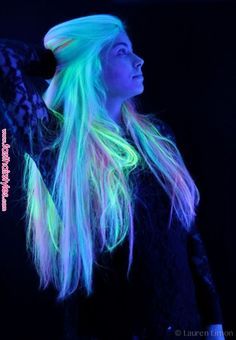 Glow In The Dark Hair Color, Uv Hair Dye, Uv Hair, Glow In The Dark Hair, Neon Hair Color, Exotic Hair Color, Glowing Hair, Bleach Hair, Exotic Hairstyles