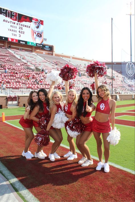 College Dance Team Pictures, College Dance Team Uniforms, College Dance Team Aesthetic, College Athlete Aesthetic, Dance Team Aesthetic, Poms Dance Team, College Dance Team, Athletic Goals, Cheerleader Aesthetic