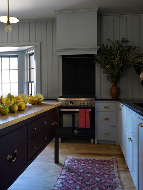 House In The Hamptons, Eva Chen, American Houses, Country Cottage Decor, Dining Room Walls, Country Home, The Ranch, Architectural Digest, Country Cottage