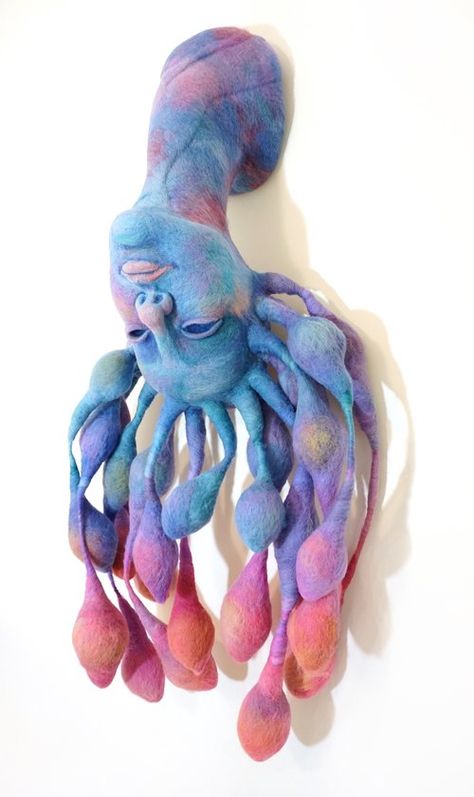 Felt Sculpture, Soft Sculpture Art, 3d Figures, Textile Sculpture, Needle Felting Tutorials, Wool Felting, Textile Fiber Art, Hand Dyed Wool, Felting Tutorials