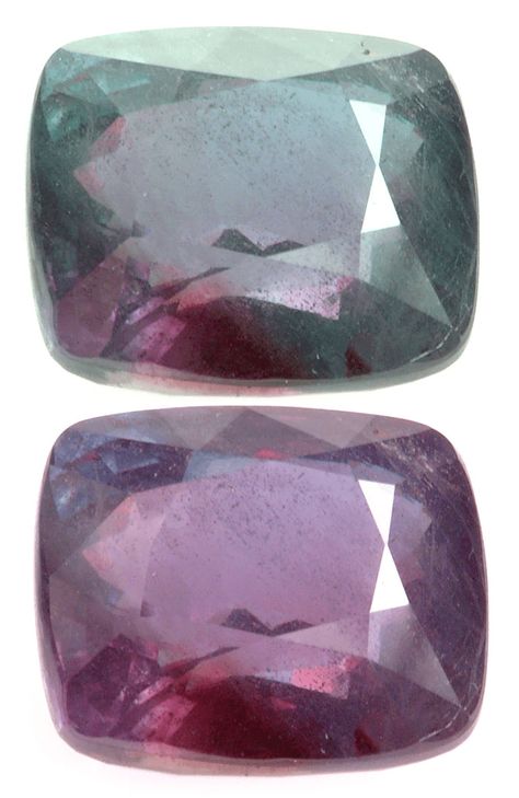 Alexandrite Gemstone, Alexandrite Jewelry, Dolphin Jewelry, Alexandrite Stone, Jewelry Advice, Chameleons, Pretty Rocks, Alexandrite Ring, June Birthstone