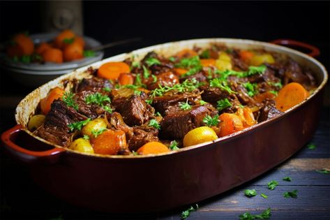 Tender and Juicy Arm Roast Recipe: The Perfect Dish For Special Dinners Beef Arm Roast, Arm Roast, Roast Steak, Mexican Beef, Dutch Oven Recipes, Special Dinner, Beef Casserole, Roast Recipes, Recipe Images